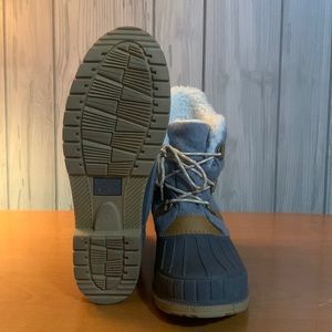 NWOT - Time and Tru Winter Duck Boots